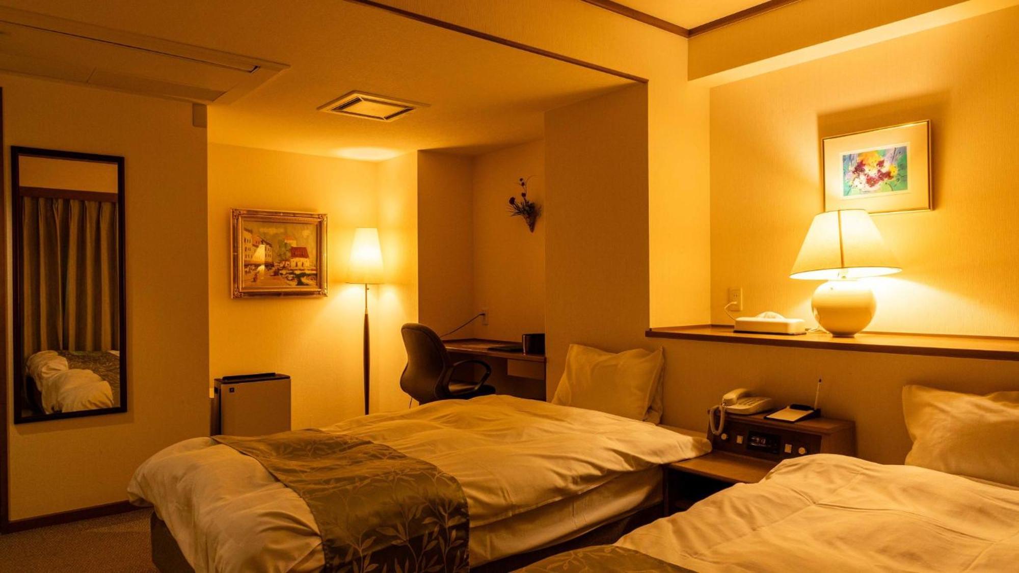 丰冈市 翠山庄日式旅馆酒店 外观 照片